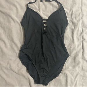 La Blanca Strappy One-Piece Swimsuit in Black, 10